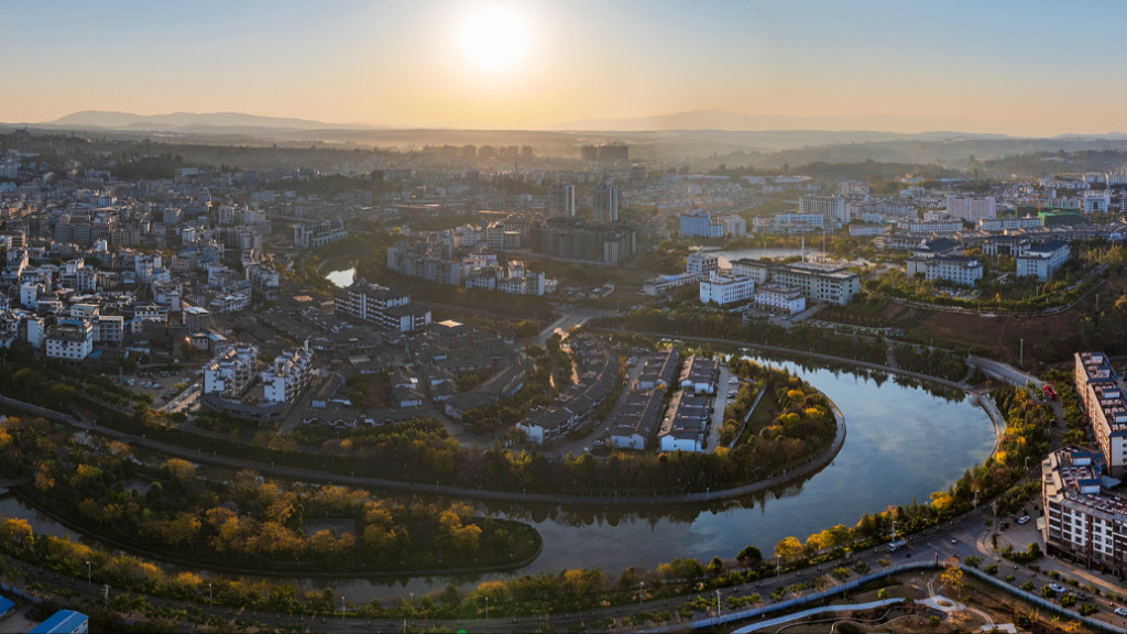 云南永仁机构改革破题“县中困境”：高考一本上线人数从“个位数”跃升至75人