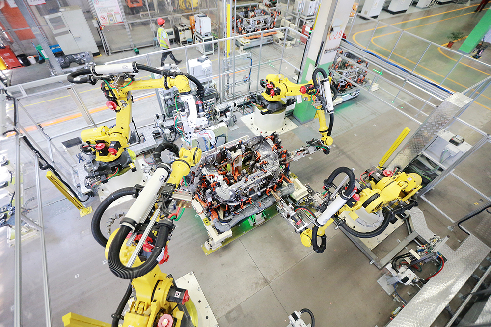 江苏前三季度GDP为102811亿元，同比增5.4%